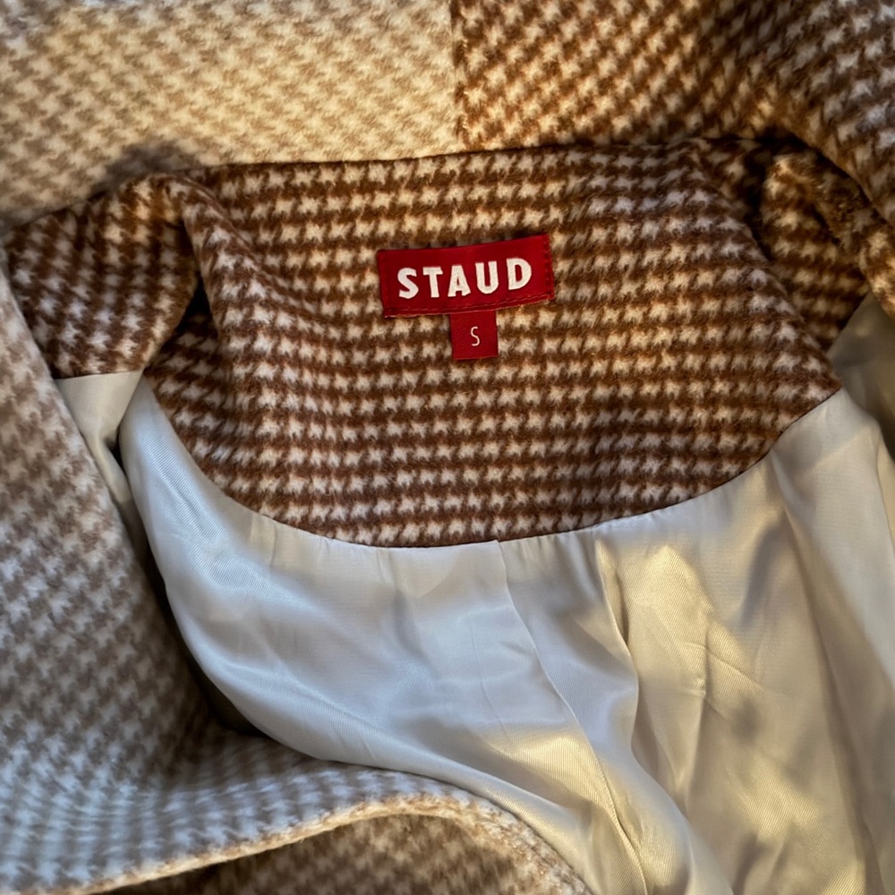 Staud Two-Tone Houndstooth Knit Coat. s - Picture 5 of 7